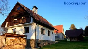 Chalupa Nad Lipou - Čičmany, turistika, sauna, krb - Image 3