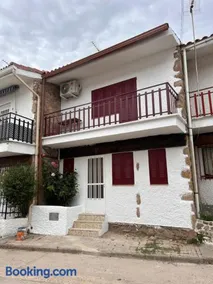 Casa rural en La Adrada con jardín - Image 4