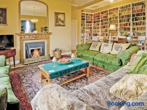 Lochside Garden House - S4484 - Image 1