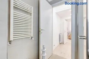 BMGA l The White Crown Apartment in Testaccio - Image 2