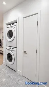 Private Bedroom with Dedicated Bathroom 15mis NYC - Image 4