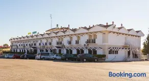 Hotel Alfar - Image 1