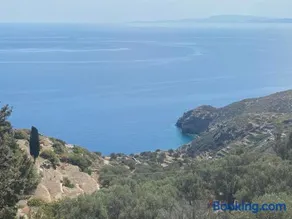 Blue Calm Luxury Villa in Sifnos - Image 3
