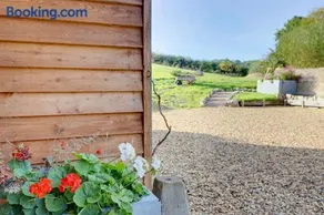 The Owl Barn Wiltshire - Sarsen - Image 2