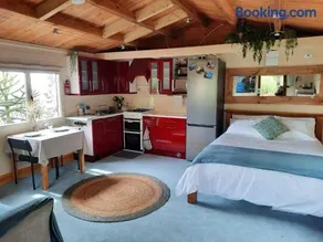Coastal cabin & Exclusive private Garden - Image 3