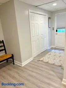 Camellias Haven Cozy New Reno 2Bed Apt with Pool, 40 Min to ATL - Image 3