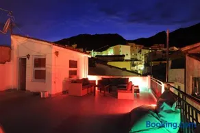 Lombera Apartamentos - Image 2