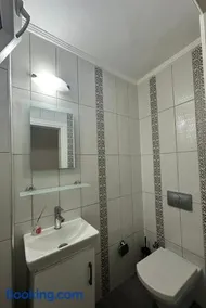 Nefiss Avm ve denize yakın villa - Image 1