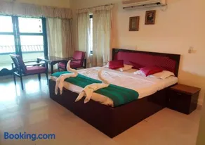 Wintergreen Water Front Resort- 5 Bedroom Villa - Image 1