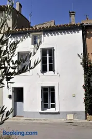 Chez LuLu Holiday Home - Image 1