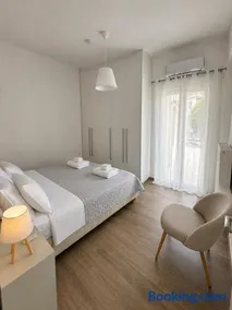Noēma Residence Spetses - Image 3