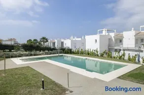 Moderno Apartamento Atlanterra - Image 1
