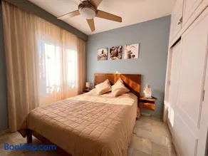 Crown Apartments with Sea View - Image 2