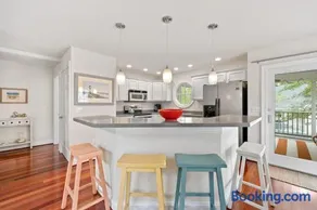 Bethany West -- 719 Fenwood - Image 2