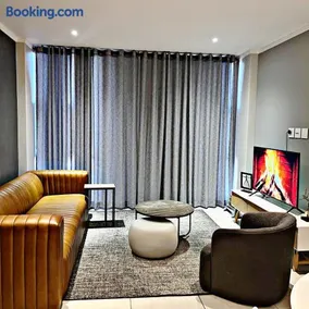 Luxury Masingita towers 9th floor apartment - Image 2