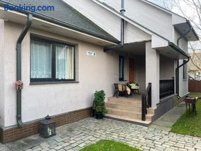 Family house room - Image 3
