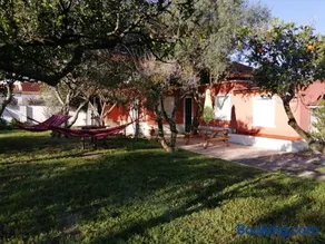 Casa das Laranjeiras e parque infantil - Image 1