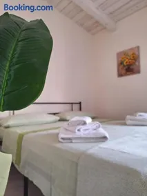 Rooms Home - Image 2