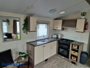 A&J Caravan Hire Golden Gate Towyn - Image 3