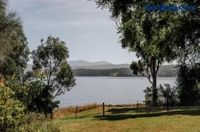Fleurty's Point Cottage at Franklin South, Huon Valley, Tasmania - Image 2