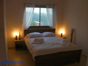 ROSEHILLS - Image 2