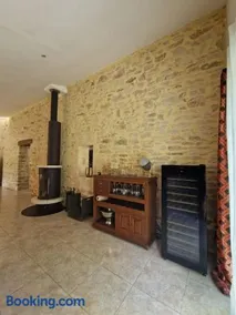 Demeure en pierre avec piscine privée - Image 2