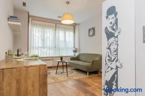 Studio Charlot Chamberi - Image 2