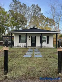 Love Shack in Foley/ Hot Tub / Modern Cozy - Image 1
