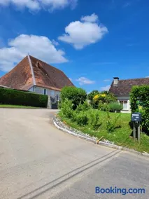 Gîte Le Four à Pain, 2 chambres, 2km du centre de Dole, - Image 1