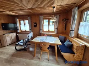 Kinderfreundliche Ferienwohnung mit Terrasse, Garten und Pool | Bergblick - Image 3