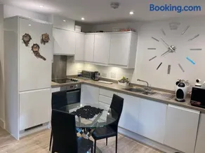 Ashs Apartments - Image 1