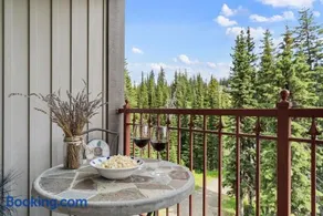 Trailside Escape a Ski-In Ski-Out Studio in SilverStar - Image 1