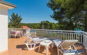 Holiday Home Vrboska With Fireplace 06 - Image 3
