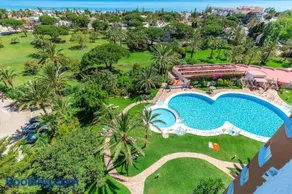 GOLDEN HOUR Beachfront apartment Marbella - Image 1