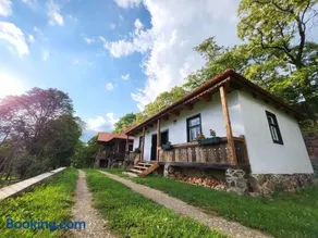 Arboretum Guesthouse - Image 1