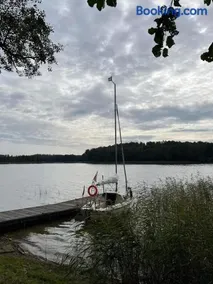 Leszczynowy domek nad jeziorem - Image 2