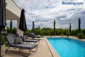 Luxury Villa Kaia -Heated pool, Sea View, Jacuzzi, Gym and Sauna - Image 1