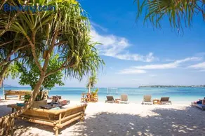 Island View Bar & Bungalow - Image 2