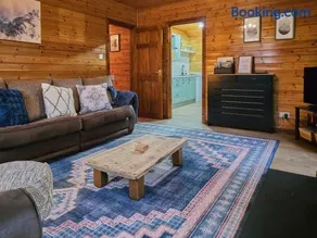 Luxury Wood Lodge with sauna, log burner & private woodland garden - Wnion Wood Lodge - Image 4