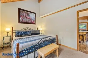 Creekside Suites 21 by Estes Park Condos - Image 2