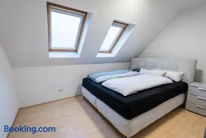 Helles Dachgeschoss Apartment im Herzen von Hameln Altstadt, Bahnhof und Weser zu Fuß erreichbar - Image 5