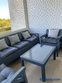 Unité dans un complexe prestigieux Marina Golf - Image 1