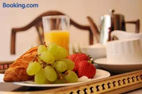 Cottesmore Bed and Breakfast - Image 2
