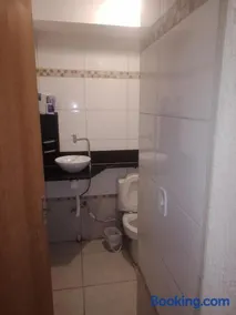 Ap Bem localizado confortável simples e aconchegante - Image 2