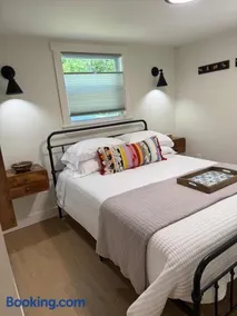 Sunapee Getaway With Lake Access - Image 3