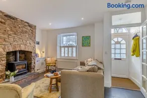 2 Bed in Appledore oc-w29254 - Image 3