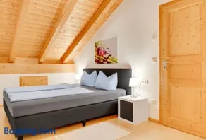 Ferienwohnung Bergblick für bis 13 oder 14 Personen mit 5 Schlafzimmer und 3 Bäder - Image 3