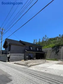 夕日が海に沈む宿 まひるのつき - Image 3