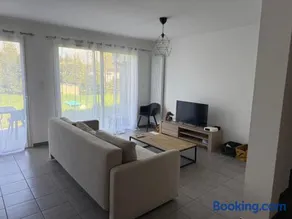 Jolie maison entière avec 3 chambres centre ville - Image 2