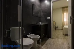 CASA CON PATIO - Image 3